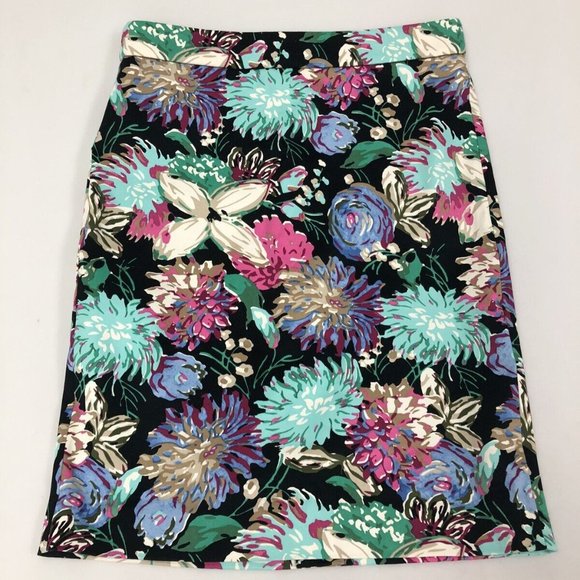 J.Crew Multicolored Floral Print Pencil Skirt Size 0. - Picture 1 of 3